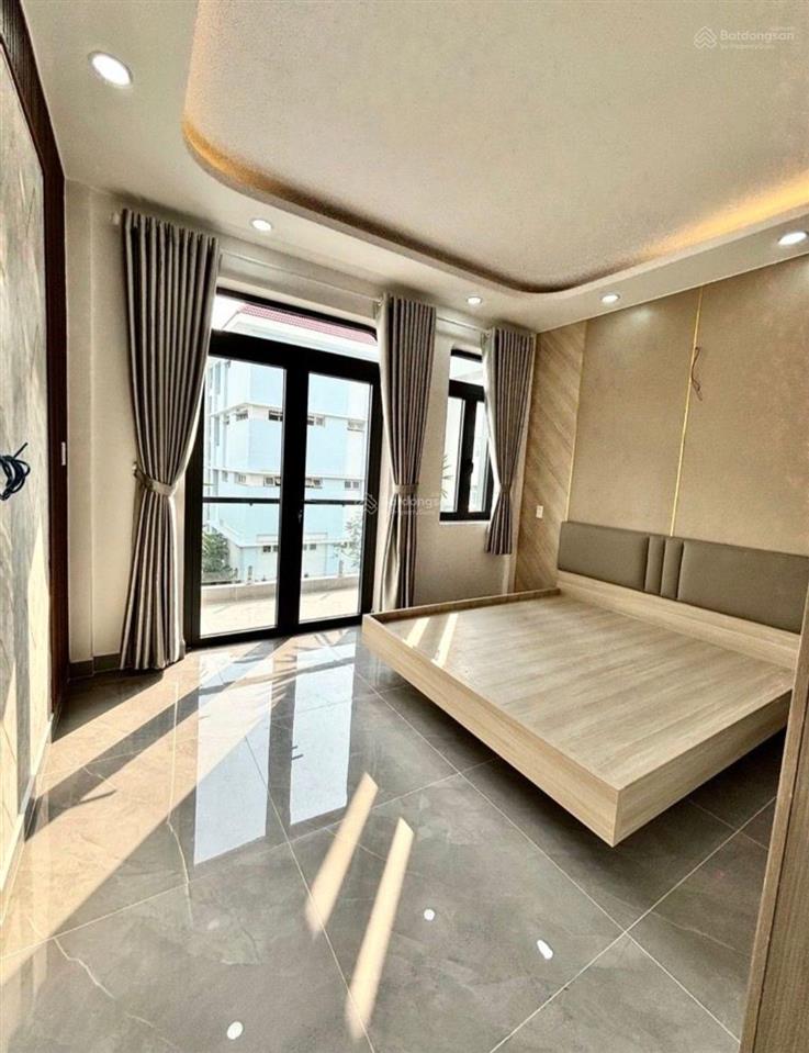 Siêu phẩm 5 tầng hương lộ 2 full nội thất thang máy xịn xò đường nhựa 10m