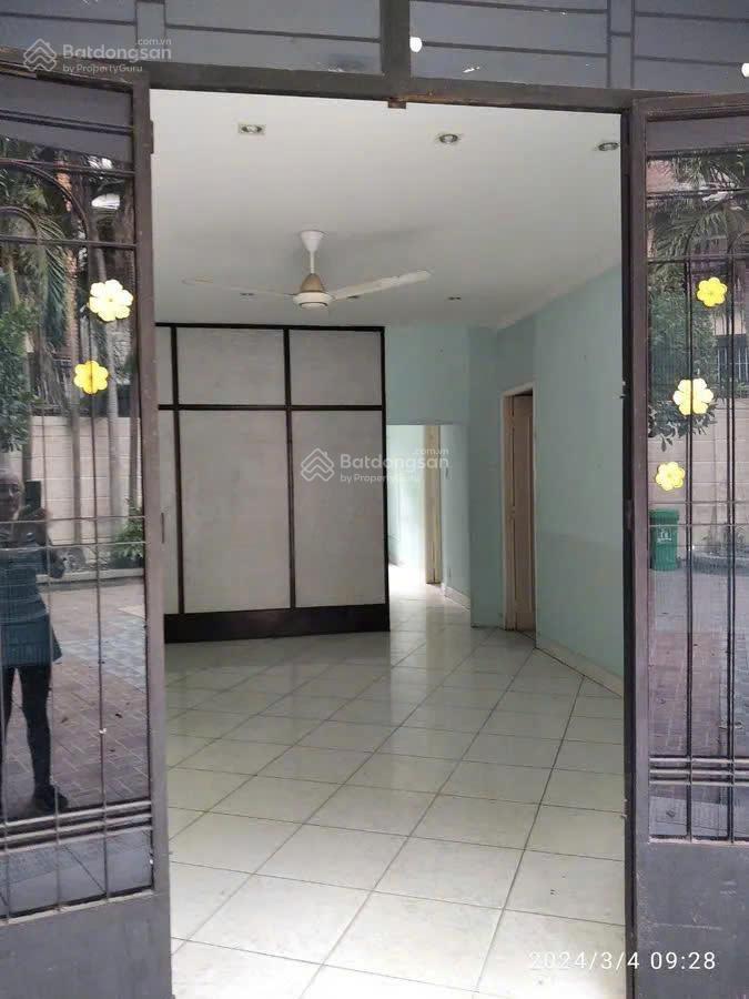 Bán đất út tịch  600m2  130 tỷ  khu vvip tân bình, đang cho thuê dòng tiền ổn định