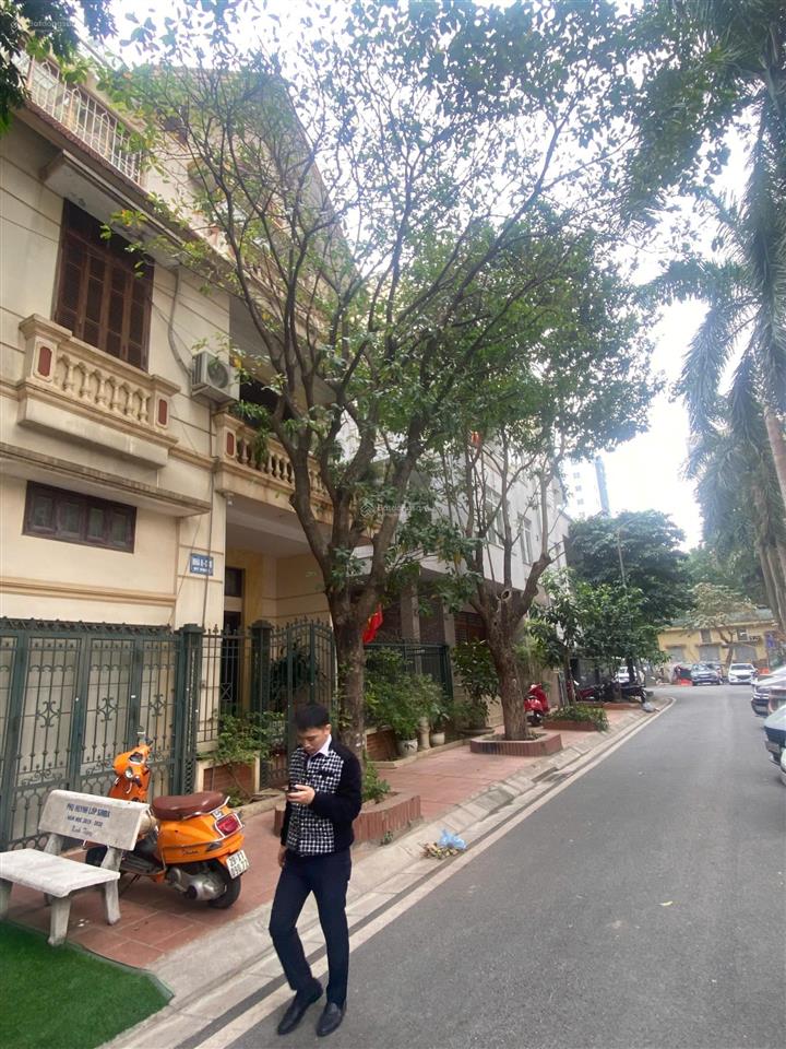 Bán gấp bt mỹ đình 1, căn vip, mặt tiền nguyễn cơ thạch, mt siêu rộng 11m cam kết giá tốt