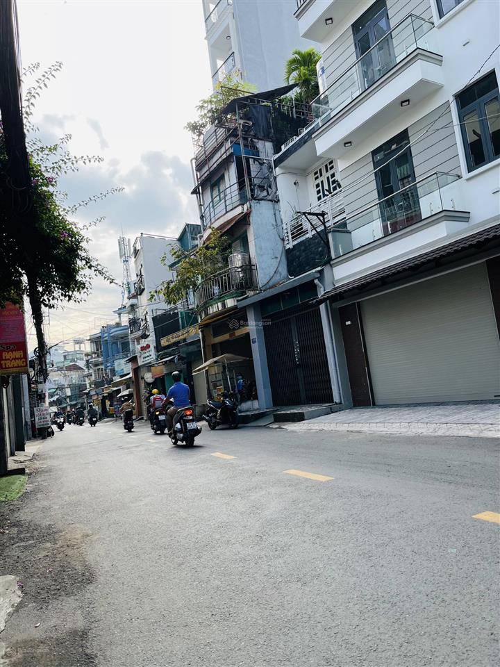 Ra phạm văn chiêu 200m. gần chợ, trường học