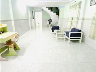 Nhà đẹphxhdt 80 m2nhỉnh 6 tỏihồ học lãm an lạc .