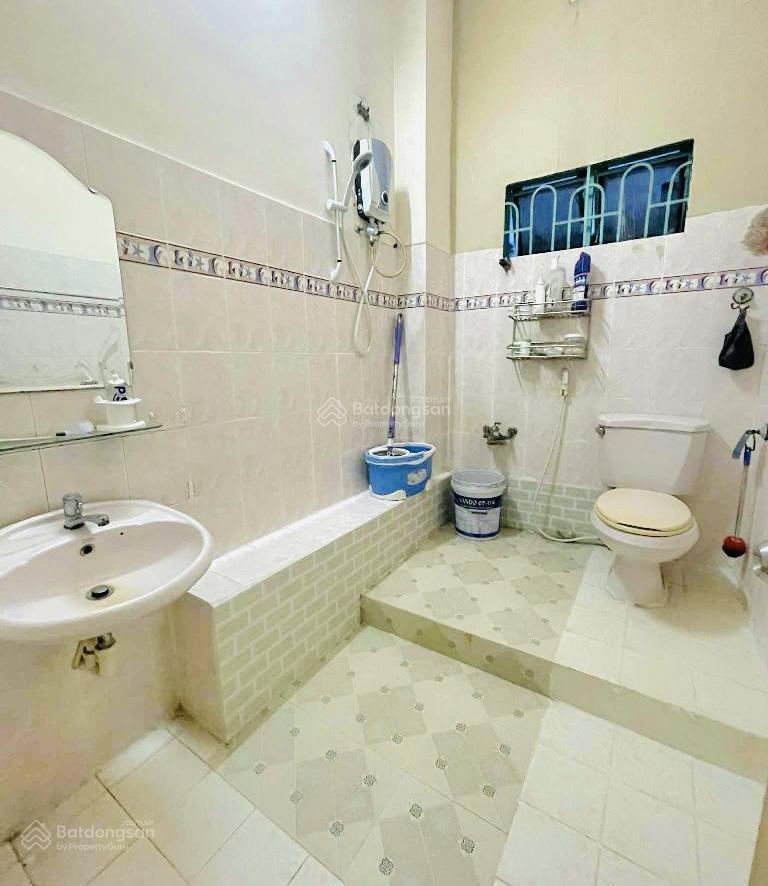Hồ học lãm an lạc ,4pn, dt 80 m2, nhỉnh 6 tỏi