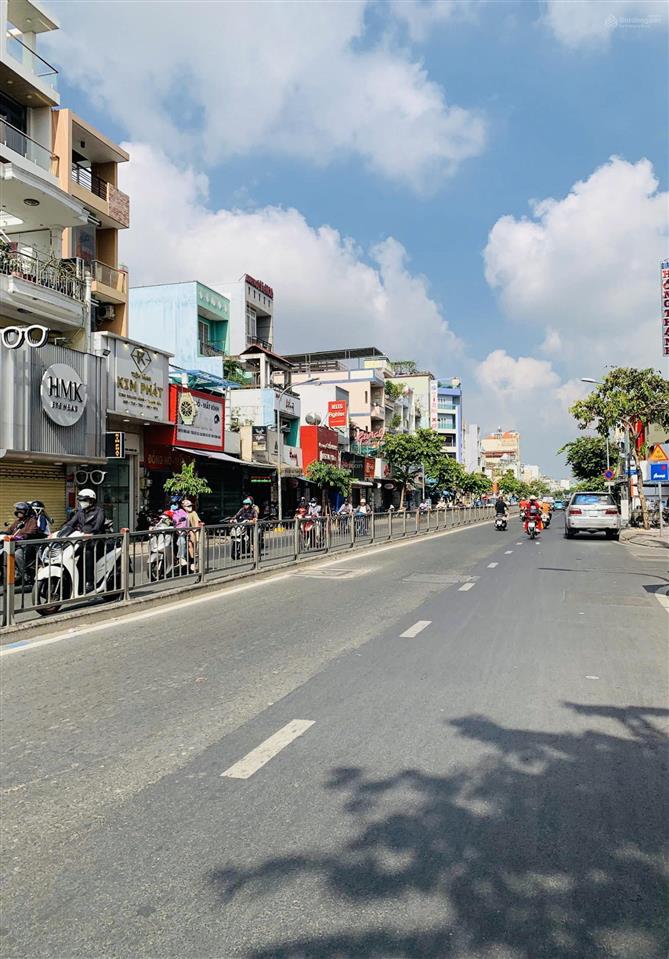 Trung tâm q6gần vòng xoay phú lâmhxhdt 68m2nhỉnh 6 tỷ ( tl)