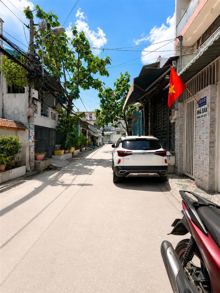 Hồ học lãm an lạc, nhà đẹp, dt 102 m², nhỉnh 7 tỏi.