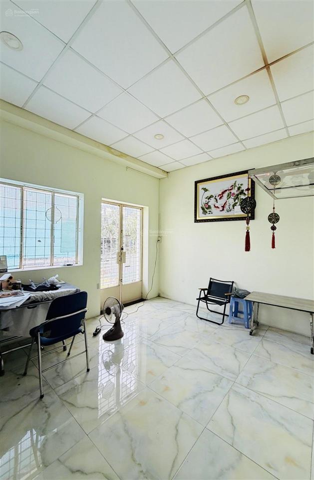 Hồ học lãm an lạc, nhà đẹp, dt 102 m², nhỉnh 7 tỏi.