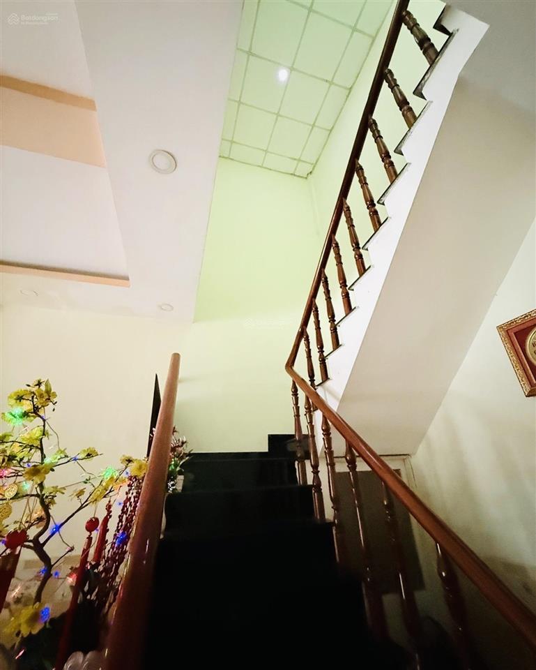Hồ học lãm an lạc, nhà đẹp, dt 102 m², nhỉnh 7 tỏi.