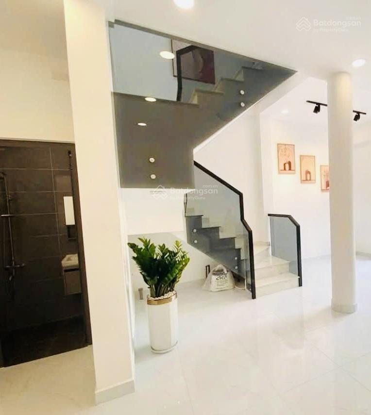 Bán nhà bà hom q6, dt 64 m2, nở hậu, 3pn, chỉ 5,1 tỷ.