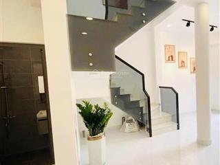 Bán nhà bà hom q6, dt 64 m2, nở hậu, 3pn, chỉ 5,1 tỷ.