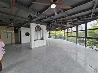 Cho thuê nguyên căn biệt thự liền kề lô góc cổ linh thạch bàn  long biên  dt 145m24tkinh doanh