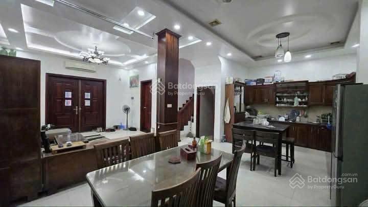 Cho thuê nhà nguyên căn gia quất bồ đề, long biên