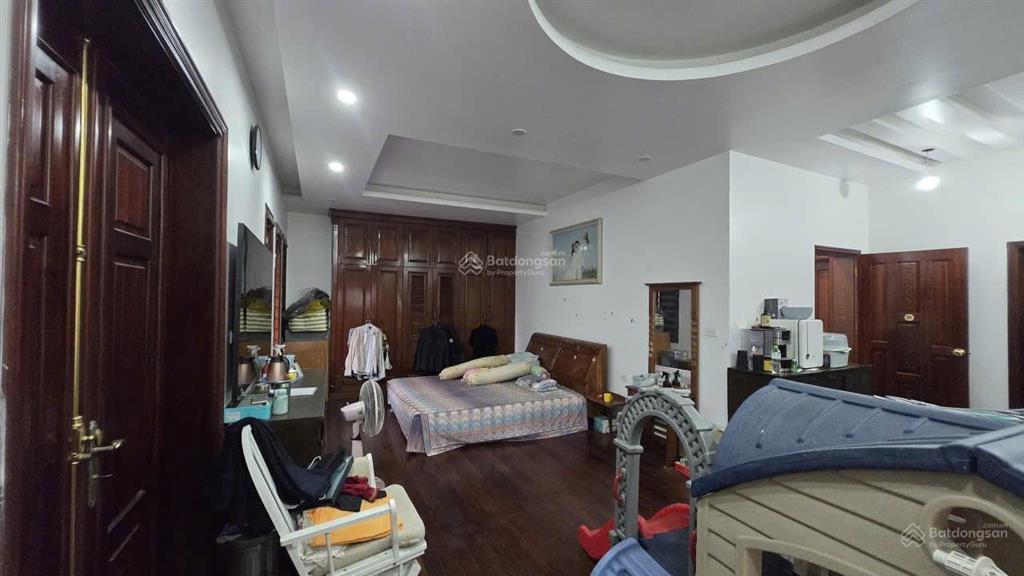Cho thuê nhà nguyên căn gia quất bồ đề, long biên