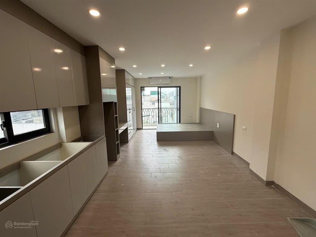 Cho thuê ccmn ngọc thụy studio full nội thất