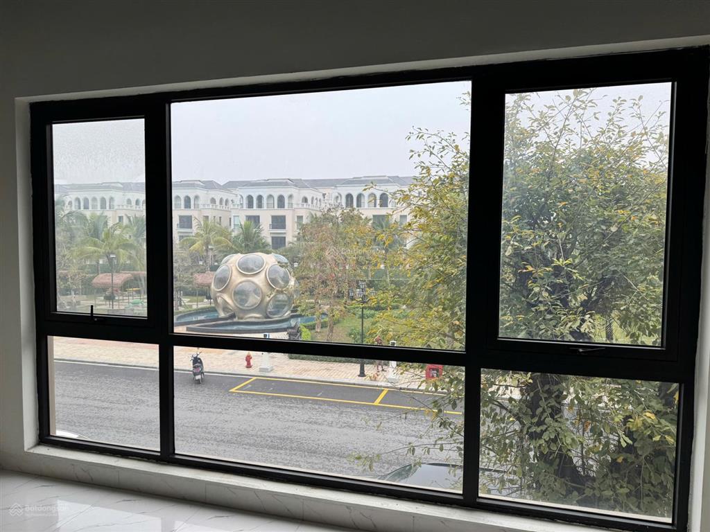 Bán gấp liền kề cọ xanh 12 view công viên giá tốt tại vhocp2, đường thông 20m,giá thỏa thuận, 75 m2