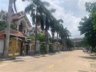 Biệt thự phố cao cấp 210m2 tại trung tâm hành chính dĩ an chuẩn đô thị loại 1