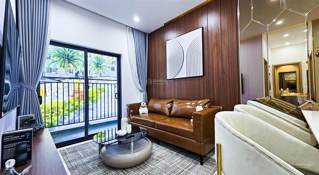 Duy nhất căn 2pn, hướng đông nam view hồ bơi thoáng mát, pháp lý chuẩn, tt 20% đến khi nhận nhà