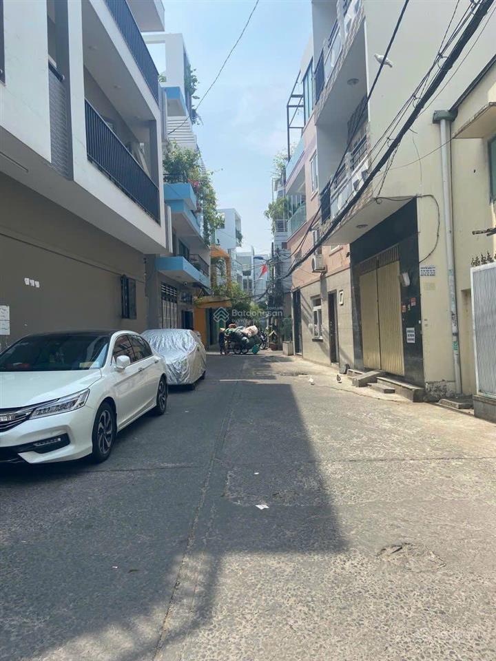 Bán căn nhà duy nhất ! đường nguyễn cửu vân, quận bình thạnh , 2 tầng , giá 3 tỷ 8 tl hẻm ô tô 5m