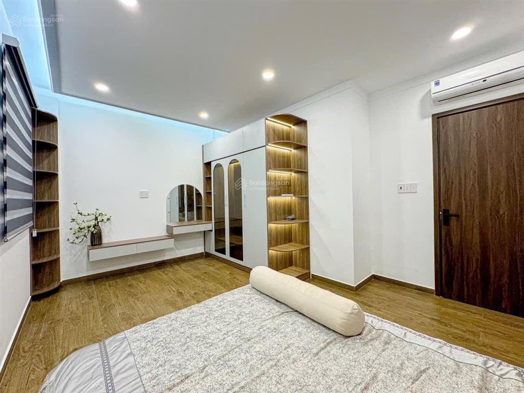 [quận 7] nhà phố cạnh himlam  nhà mới full nội thất hiện đại  ngang đẹp 5m.