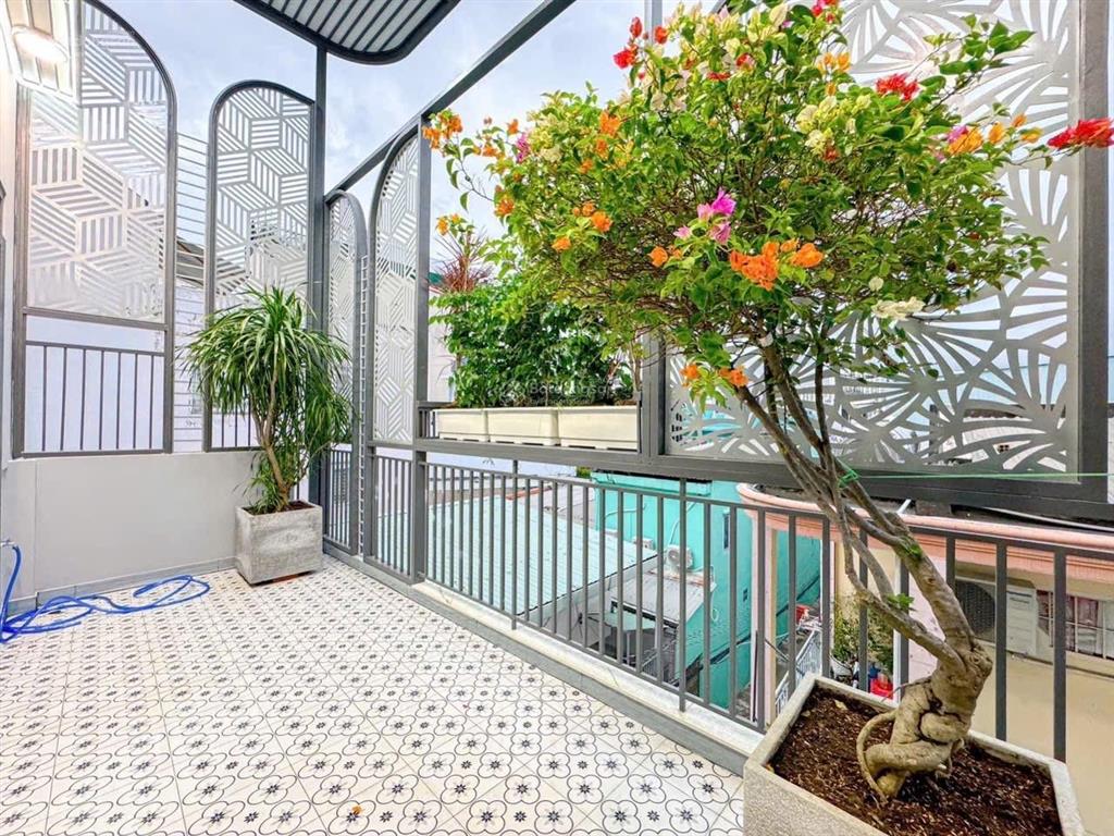 [quận 7] nhà phố cạnh himlam  nhà mới full nội thất hiện đại  ngang đẹp 5m.