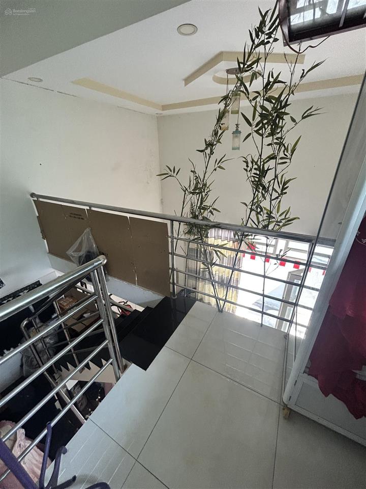 Huỳnh tấn phát, quận 7  h3g cách mặt tiền 50m 56m2 shr 3pn, 2wc chỉ 3.2 tỷ thương lượng nhẹ