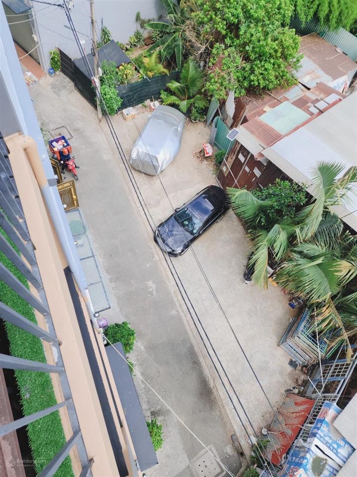 Nhà đẹp 4 tầng vào ở ngay  lô góc 2 mặt thoáng  hẻm xe hơi đỗ cửa ngày đêm  gần co.op mart