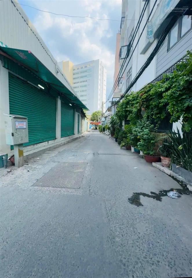 Ngay trung tâm quận 8  cạnh parc mall  4 tầng có sẵn dòng tiền 26 triệu/tháng  giá chỉ 4.68 tỷ