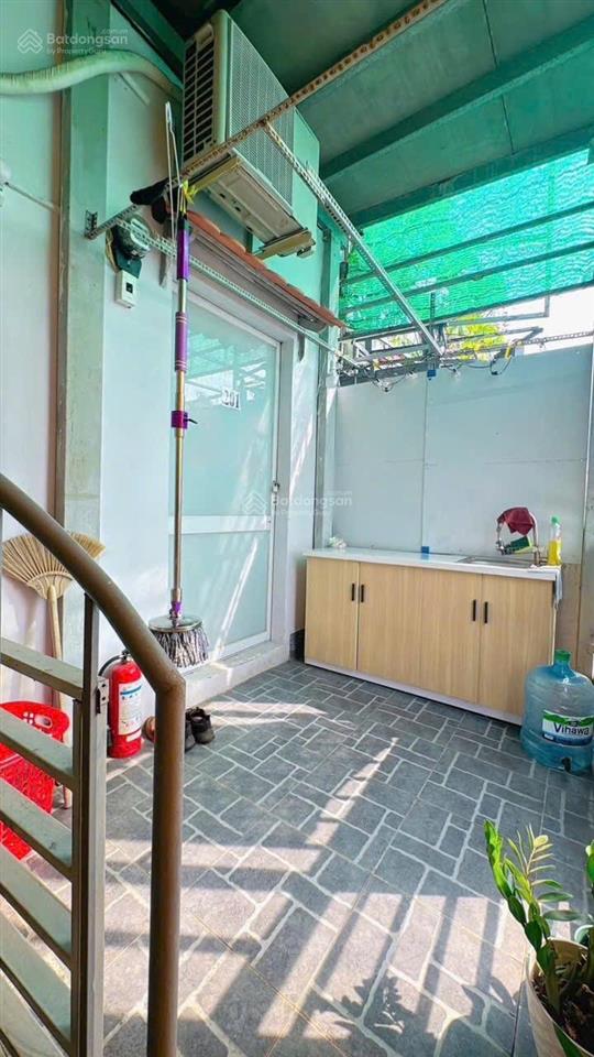 Ngay trung tâm quận 8  cạnh parc mall  4 tầng có sẵn dòng tiền 26 triệu/tháng  giá chỉ 4.68 tỷ