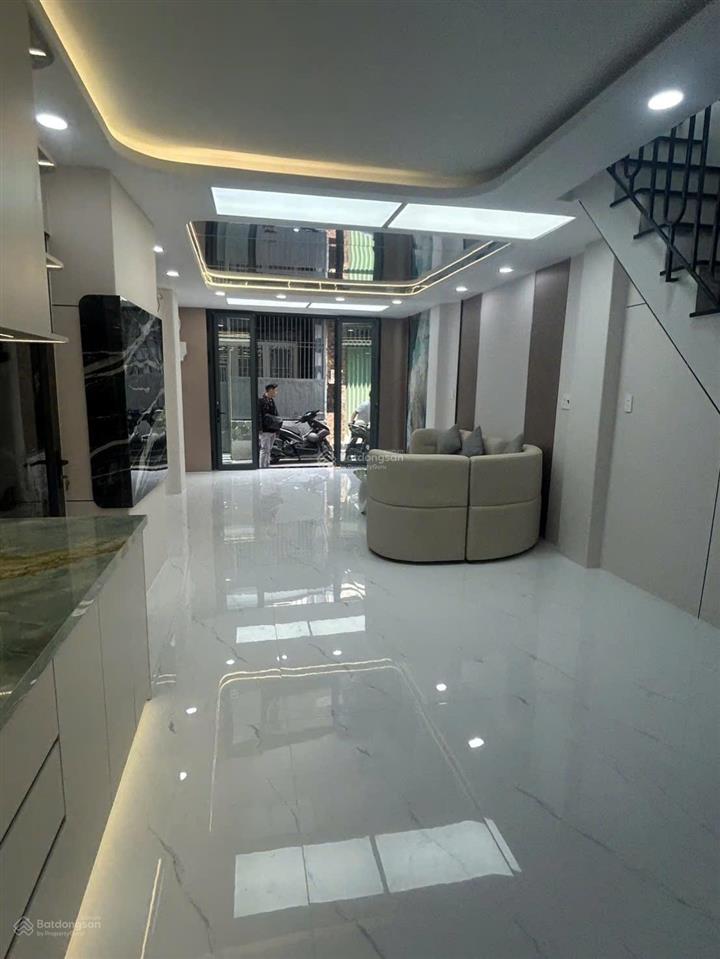 Phạm thế hiển thông cao lỗ  ngay trung tâm quận 8  cạnh parc mall  4 tầng  41m2 (4.1x10).
