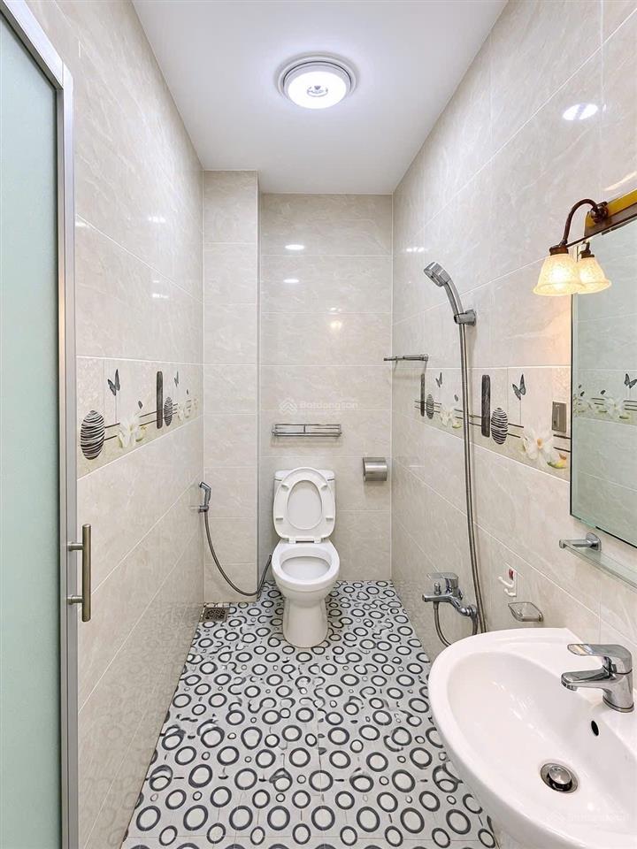 [quận 8] âu dương lân  nhà còn mới ở ngay  gần mặt tiền  hẻm trước nhà hơn 6m  4 tầng