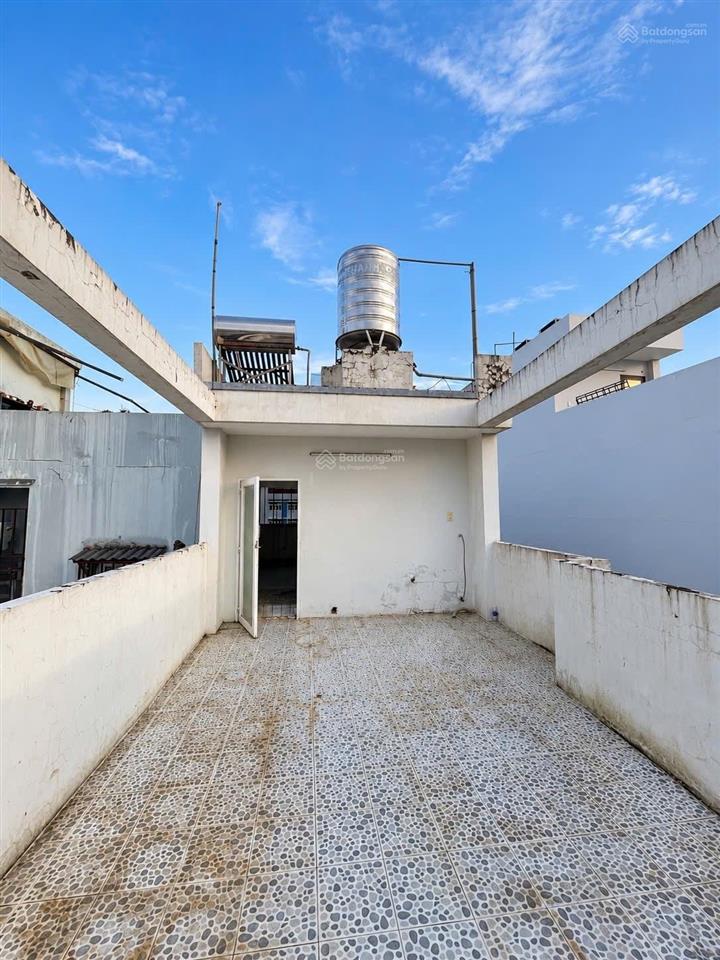 [quận 8] âu dương lân  nhà còn mới ở ngay  gần mặt tiền  hẻm trước nhà hơn 6m  4 tầng