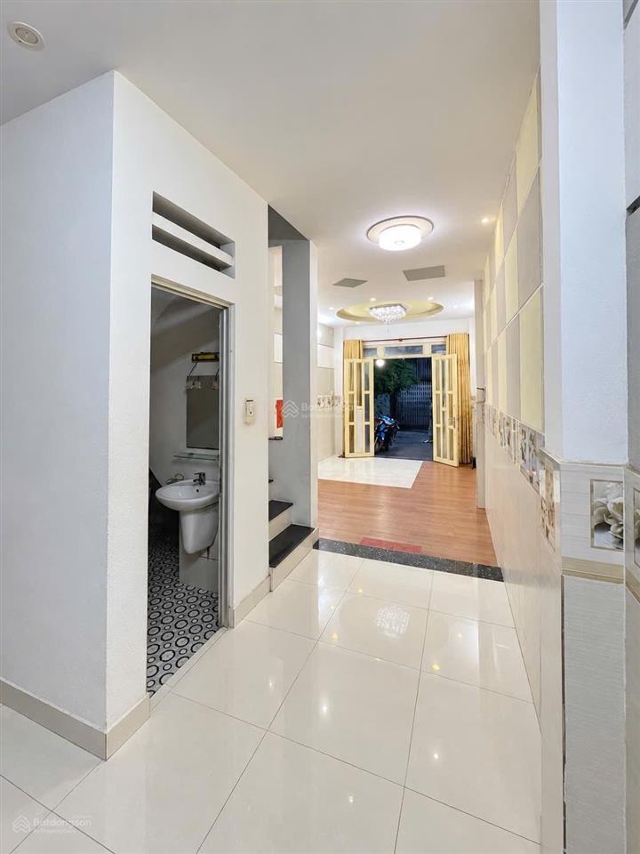 [quận 8] âu dương lân  nhà còn mới ở ngay  gần mặt tiền  hẻm trước nhà hơn 6m  4 tầng