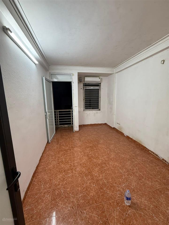 Nhà ngõ 77 hoàng ngân 38m2x5 tầng, mt 3.4m, chỉ 9.5 tỷ  cực gần ô tô  hai thoáng trước sau