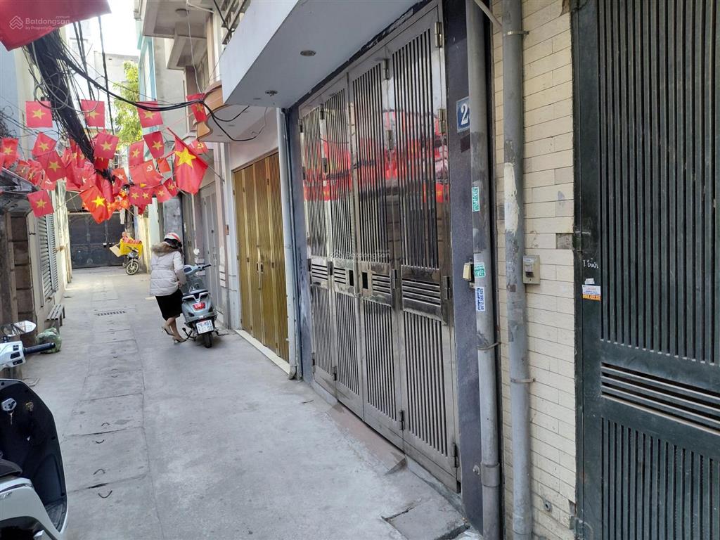 Nhà ngõ 77 hoàng ngân 38m2x5 tầng, mt 3.4m, chỉ 9.5 tỷ  cực gần ô tô  hai thoáng trước sau