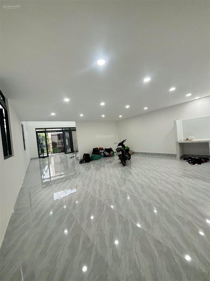 Cho thuê nhà 1 trệt 1 gác thích hợp vừa làm kho, vừa ở  nhà mới tinh