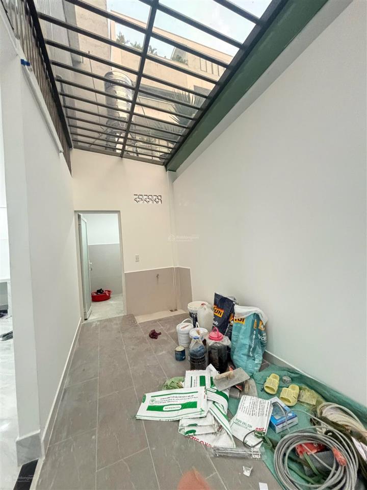 Cho thuê nhà 1 trệt 1 gác thích hợp vừa làm kho, vừa ở  nhà mới tinh