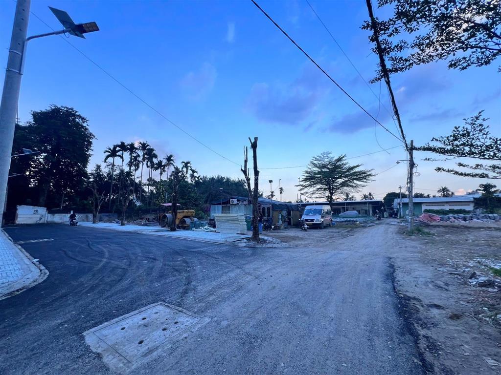 Bán đất hẻm xe hơi gần sông sg giá chỉ 3.9 tỷ