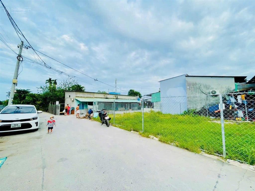 Bán lô góc 110m2, ngang 5.78m xây nhà đẹp giá chỉ 4.7 tỷ