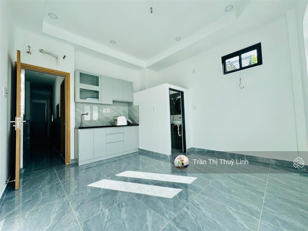 Cho thuê chdv mới xây giá 3tr6/tháng, hẻm 114 vườn lài