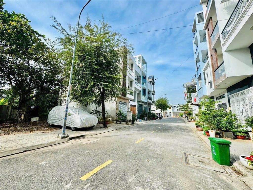 Đấy đẹp ngang 4.2m, khu dân cư đồng bộ xây nhà đẹp, đường 12m giá chỉ 5 tỷ