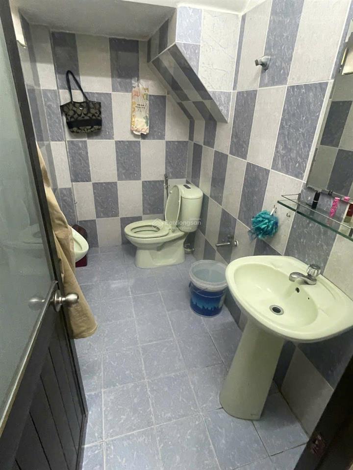 Hiếm! nhà quận 10 ngay cx bắc hải. giá chỉ 13,8 tỷ 6 phòng ngủ, 6wc khai thác cho thuê cực tốt
