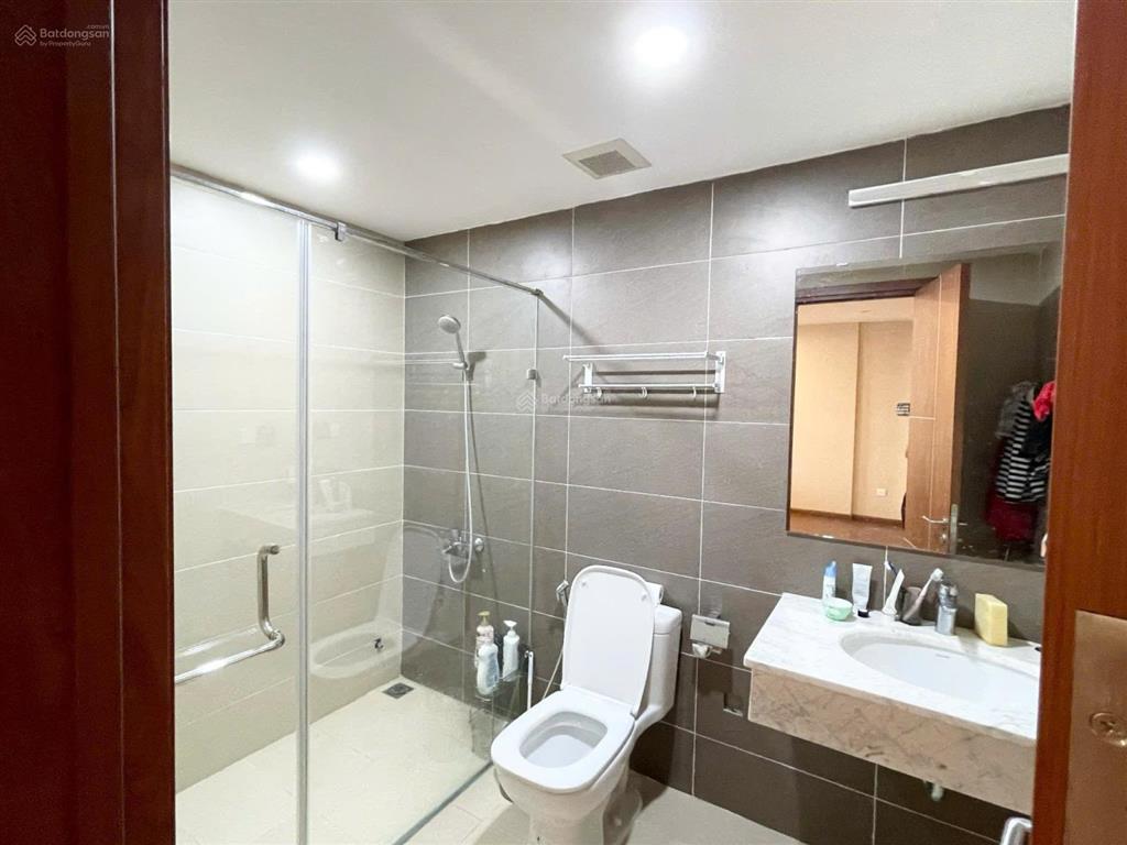Cho thuê căn hộ giá rẻ 60m² 1pn+1wc full nội thất tại le capitole 27 thái thịnh, về ở ngay