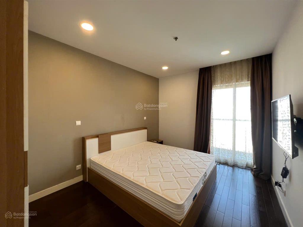 Cho thuê căn hộ giá rẻ 65m² 2pn + 2wc full nội thất tại the ninety complex 90 đường láng