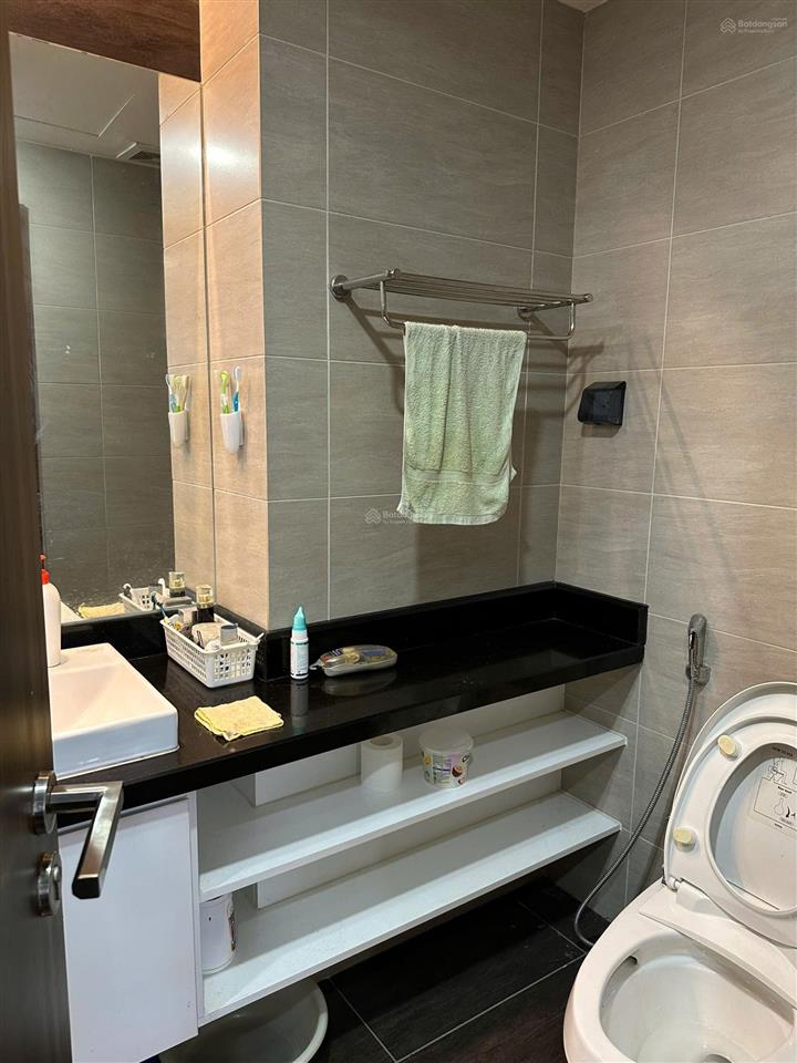 Cho thuê căn hộ giá rẻ 55m2 1pn + 1wc full nội thất tại the discovery 67 trần phú