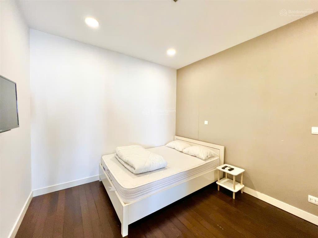 Cho thuê chcc 86m2 2pn + 2wc giá rẻ full nội thất tại vinhomes nguyễn chí thanh, về ở ngay