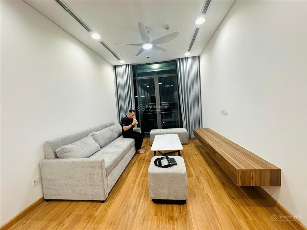 Cho thuê căn hộ 57m2 1pn + 1wc giá cực rẻ full nội thất tại diamond park plaza, 16 láng hạ