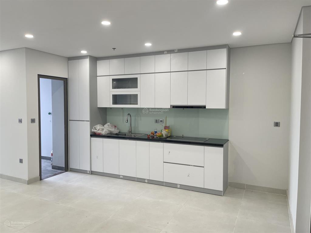Cho thuê căn hộ 3pn + 3wc chung cư khai sơn citi long biên, hà nội.