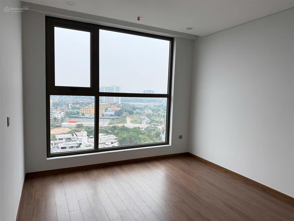 Cho thuê căn hộ 3pn + 3wc chung cư khai sơn citi long biên, hà nội.