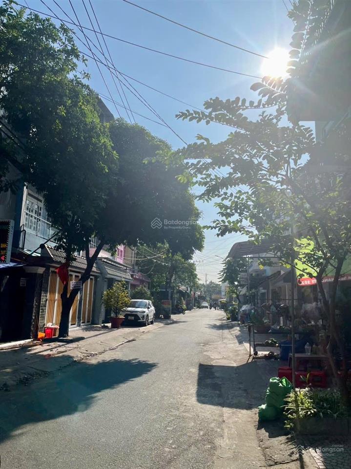 Nhà bán tô ký p.tch 1 trệt 2 lầu sân thượng kdc k82 vip dt 6x20m vuông vức giá 11,5 tỷ tl