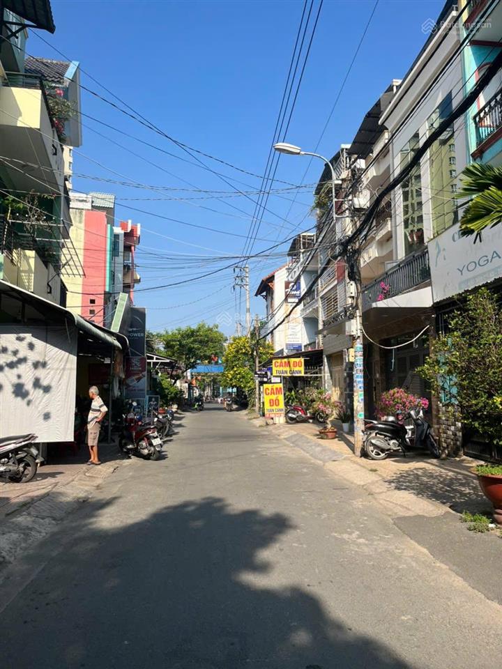 Nhà bán tô ký p.tch 1 trệt 2 lầu sân thượng kdc k82 vip dt 6x20m vuông vức giá 11,5 tỷ tl