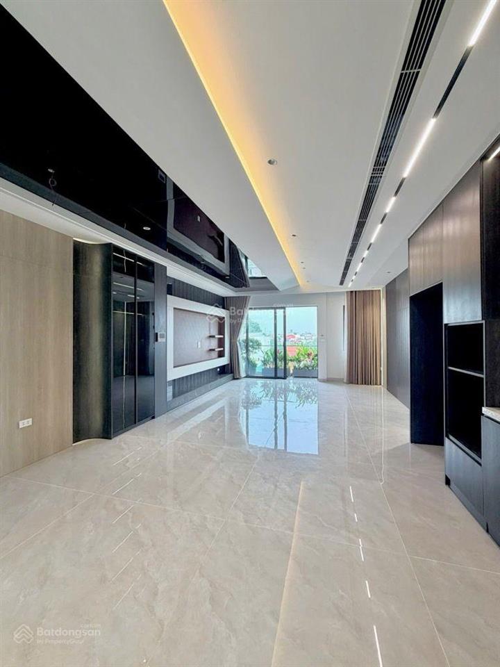 Phân lô oto tránh  2 mặt tiền  gara oto 7chỗ  thang máy  kd đỉnh, ở ngay trước tết tại #tâyhồ