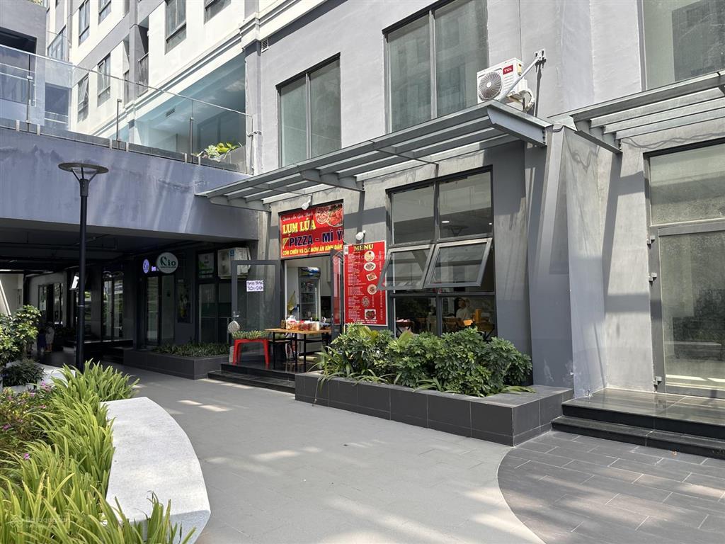 Shophouse suất nội bộ kinh doanh thương mại dịch vụ. giỏ hàng cđt và sang nhượng saigon intela